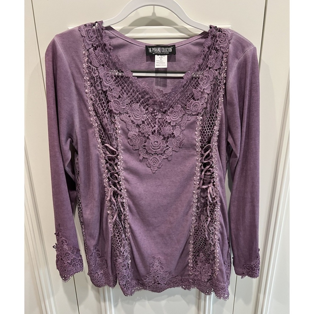 Pyramid Collection Purple Top Size Medium Crochet Lace Corset Fairy Boho Peasant